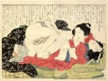 mujeres teniendo relaciones por medio de un harikata consolador Katsushika Hokusai Ukiyoe